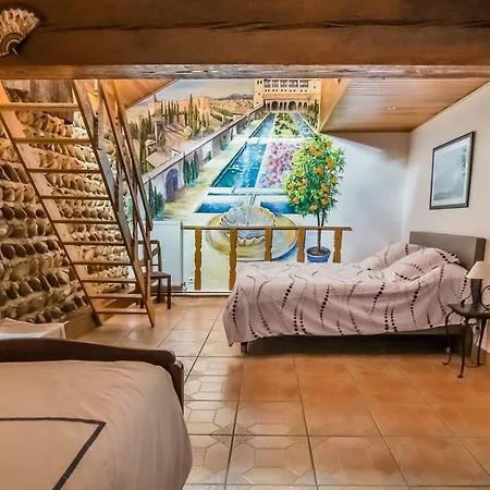 Le Clos Des Collieres Bed & Breakfast