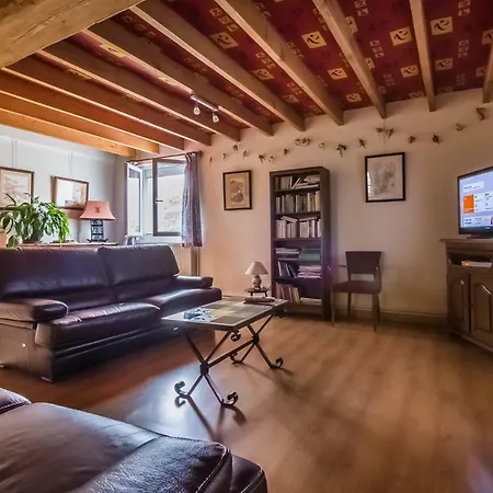 Le Clos Des Collieres Bed & Breakfast Marcollin